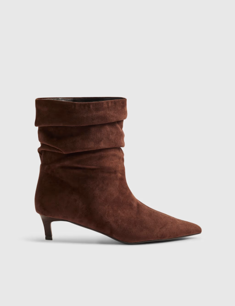 What footwear with this dress