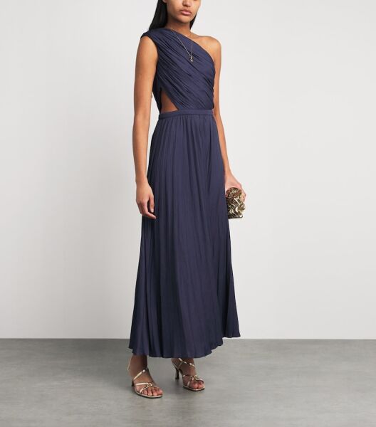 Wedding guest attire - black tie edition