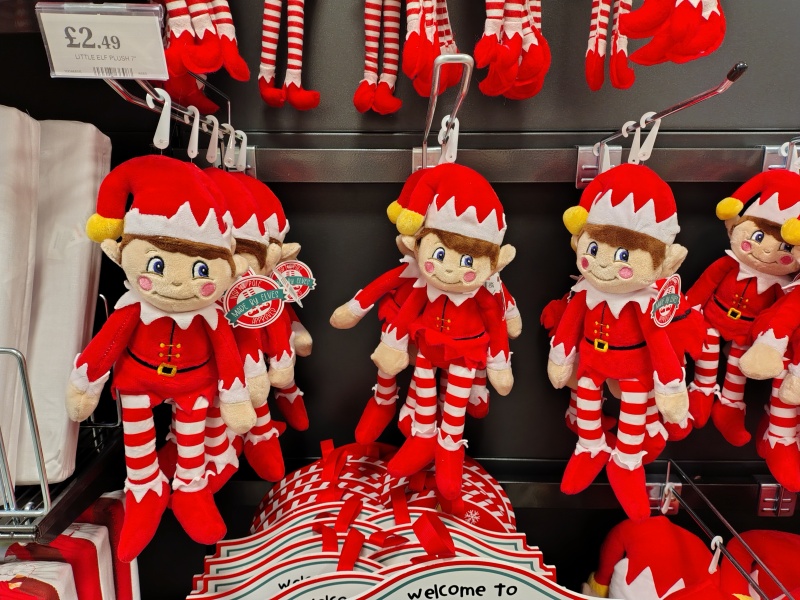 🪄 'Elf on the Shelf' and Elf-themed shop finds! 🪄