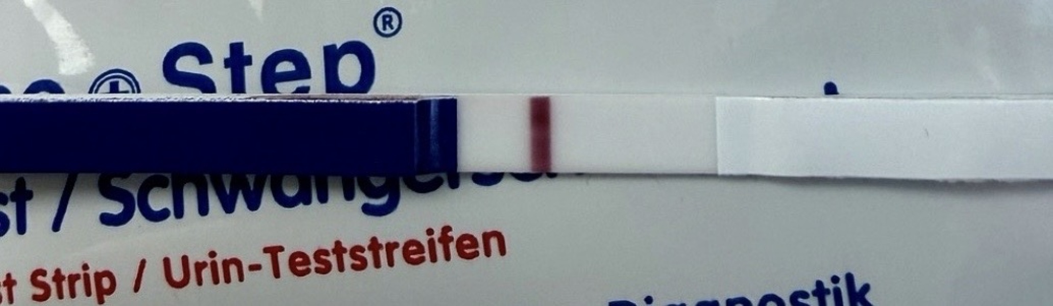 Can anyone else see a faint second line on this test? please
