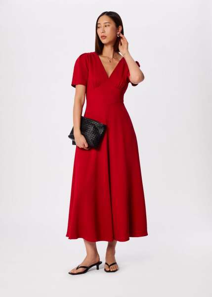 What suggestions for styling this dress!