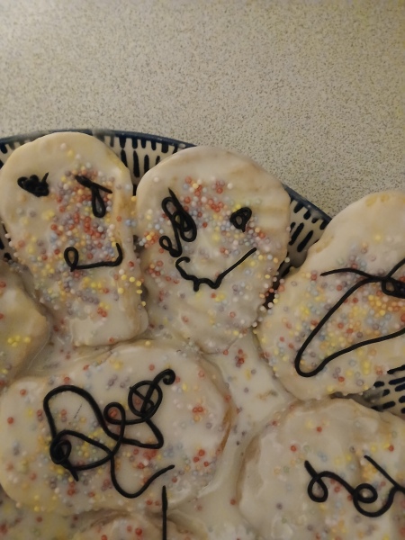 Anyone else bake like a 2 yr old?