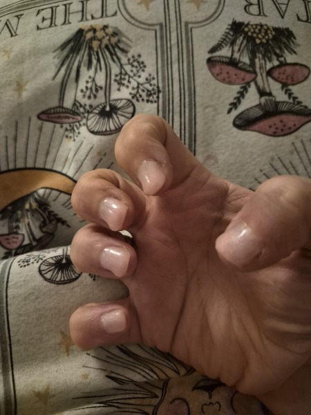 I hate this manicure