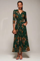 What to wear for a theatre charity gala with no dress code