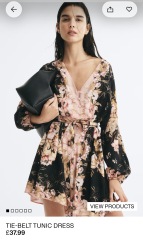 Please help an old, short, apple find a dress