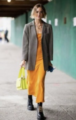 What footwear with this dress