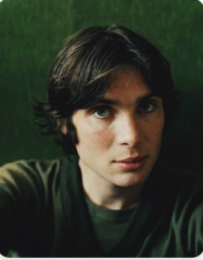 I never thought that Eve Hewson looked like Cillian Murphy until this still from Behind Her Eyes.