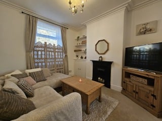 Please critique my house photos for Rightmove?!