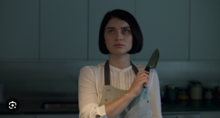 I never thought that Eve Hewson looked like Cillian Murphy until this still from Behind Her Eyes.