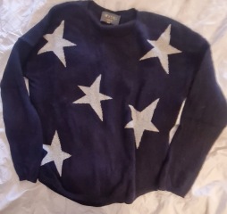 Where can I find a nice oversized jumper similar to this?