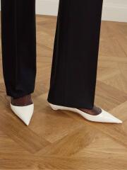 Are these shoes fashionable again?