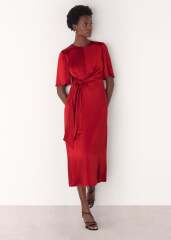 What suggestions for styling this dress!