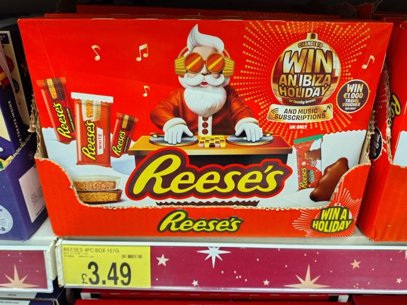 Selection Boxes and Christmas Treats!
