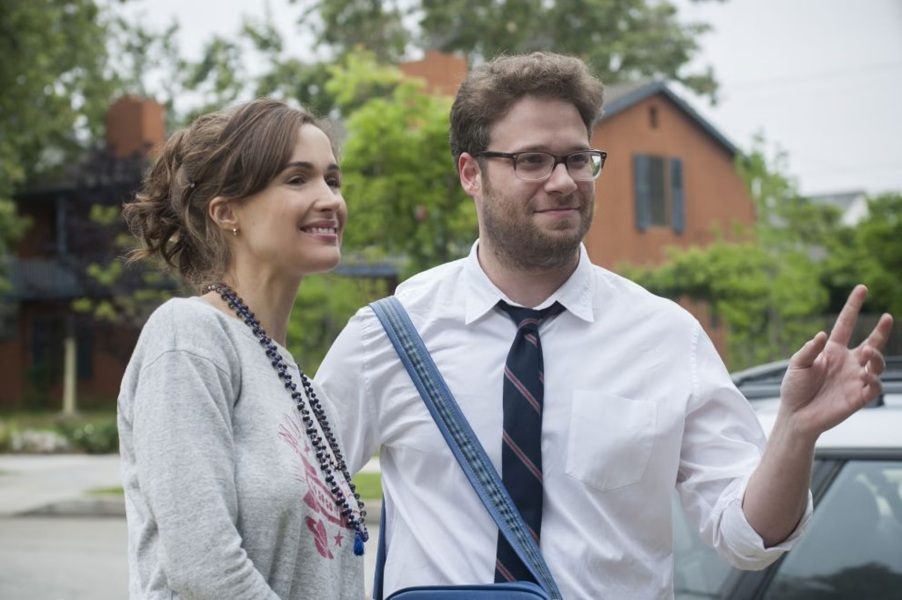 AIBU to post a note through neighbours door?