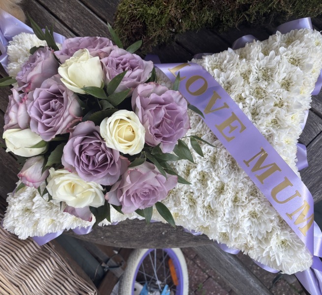 AIBU to be really disappointed with my dad’s funeral flowers and how this was handled?
