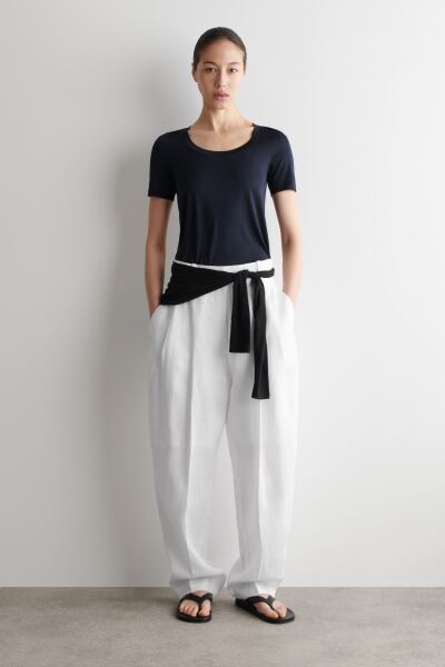 Silk t-shirt with lower neck