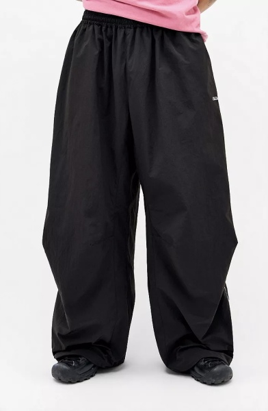 Please help this old crow decipher Modern Trends