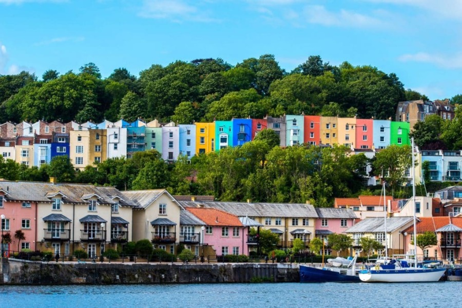 Why has Britain become obsessed with depressing grey houses?