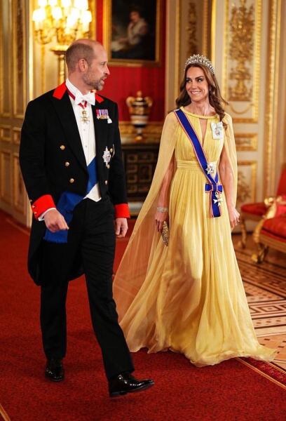 Royal Style 👑 Evenings drawing in, more bling?