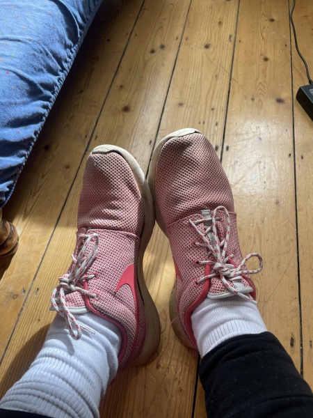 Can anyone identify this older model of Nike running trainers?