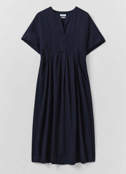 Handsome, hardworking dresses for the cooler weather.