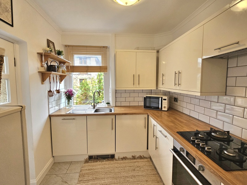 Not happy with estate agent photos!!