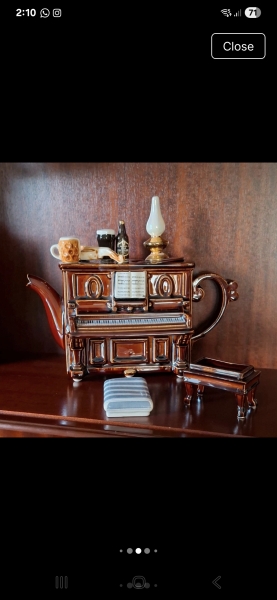 Please help me find this teapot