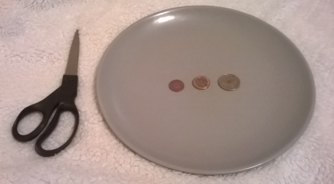 Stoneware plate - which UK retailer?