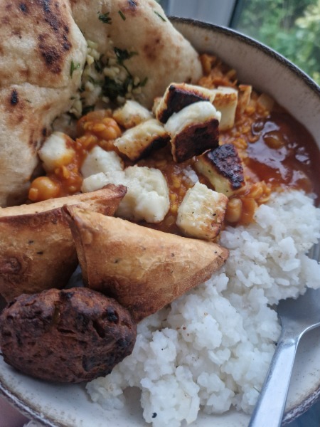Meal planning, sharing recipes and ideas to make the weekly budget go further.