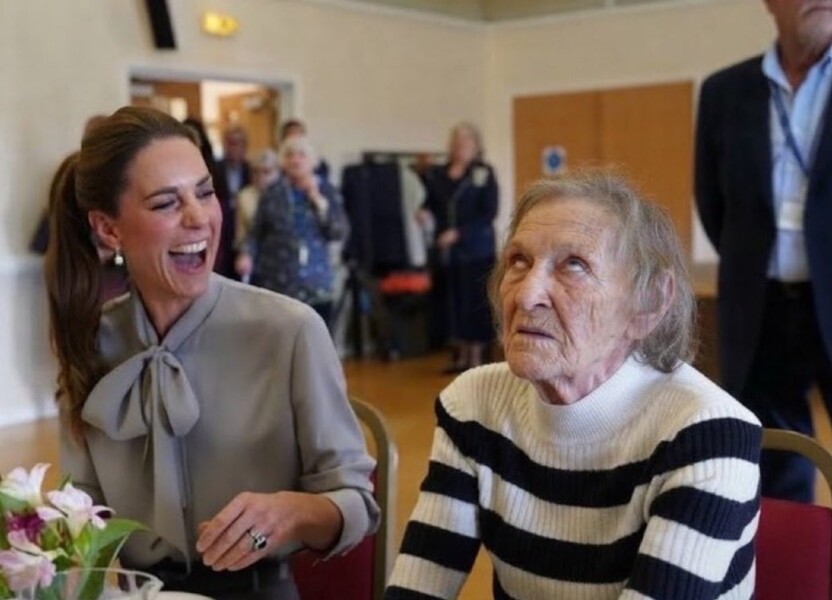 Inappropriate photo op for William and catherine