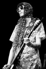 A Man in a dress- how would you feel?