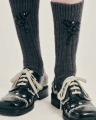 What are stylish people wearing on their feet and ankles this winter?