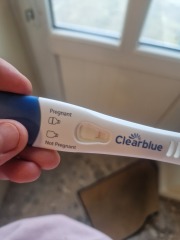 Anyone experienced this with clearblue pink dye 6 day early?