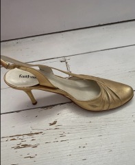 Mother of the Groom: get me to the finish line!