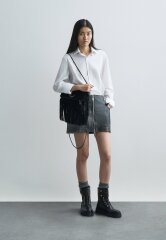 Ankle boots that look great with dresses but are comfortable