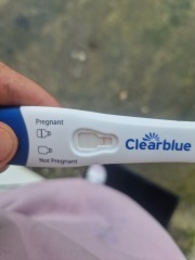 Anyone experienced this with clearblue pink dye 6 day early?
