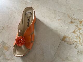 Are Fitflops stylish or beautiful? And more important, comfortable?