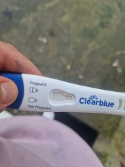Anyone experienced this with clearblue pink dye 6 day early?