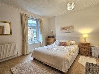 Not happy with estate agent photos!!